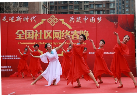 歌舞《不忘初心》将中国舞的柔美与古典表现得淋漓尽致.jpg
